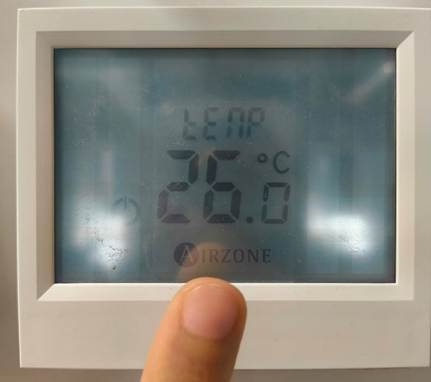 Un reloj en la mano

El contenido generado por IA puede ser incorrecto.